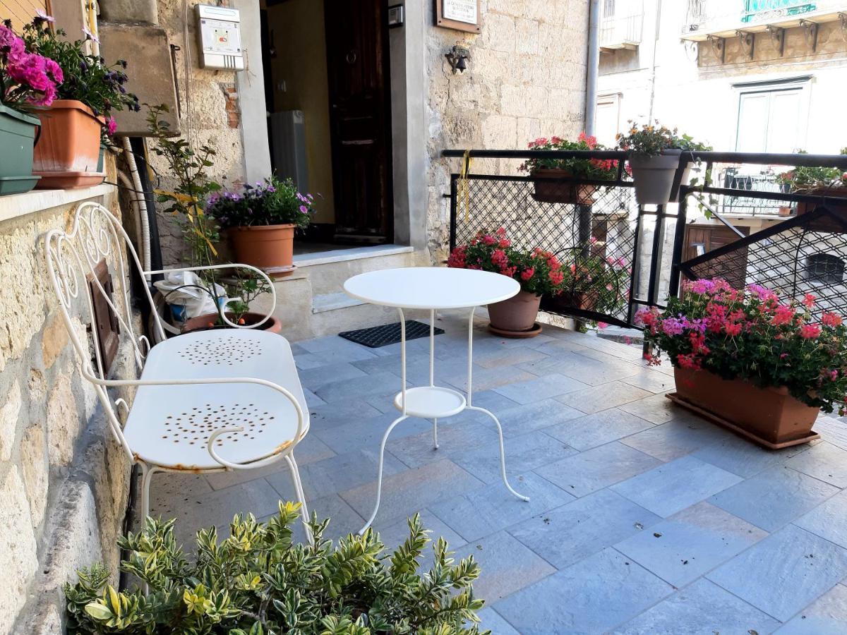 بيتراليا سوبرانا La Casa Del Pittore Di Petralia المظهر الخارجي الصورة