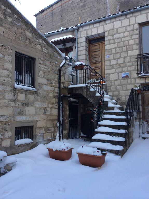 بيتراليا سوبرانا La Casa Del Pittore Di Petralia المظهر الخارجي الصورة